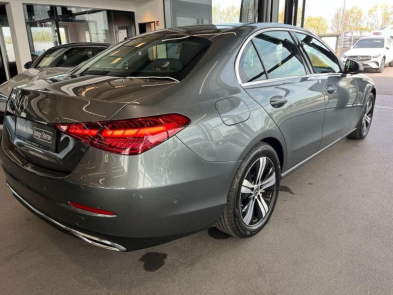 Gebraucht Mercedes C220 Advanced Plus 200 PS (147 kW) 2025 Lack selenitgrau Limousine