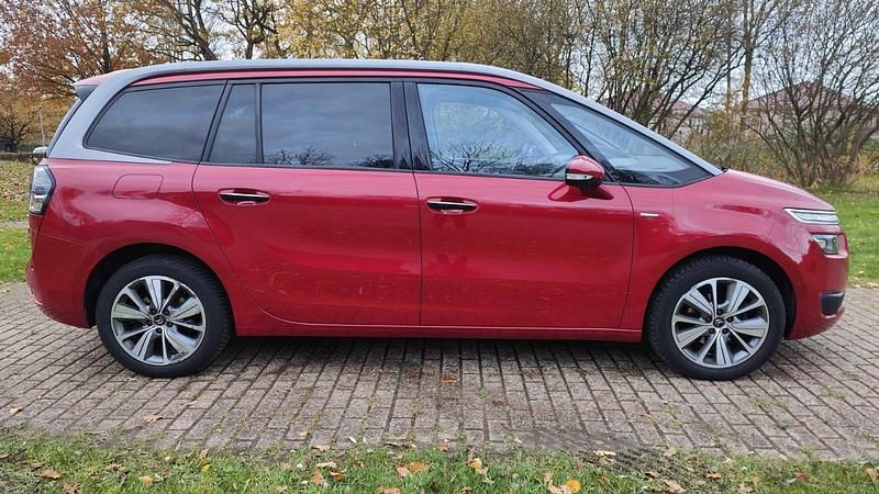 Gebraucht Citroën Grand C4 Picasso Exclusive 120 PS (88 kW) 2016 Rot Van / Kleinbus