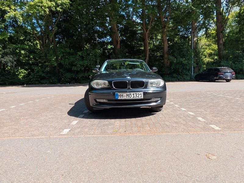 Schwarz Gebraucht 2008 BMW 118 Kleinwagen | 3.700 € (Guter Preis) - Bild 1/4