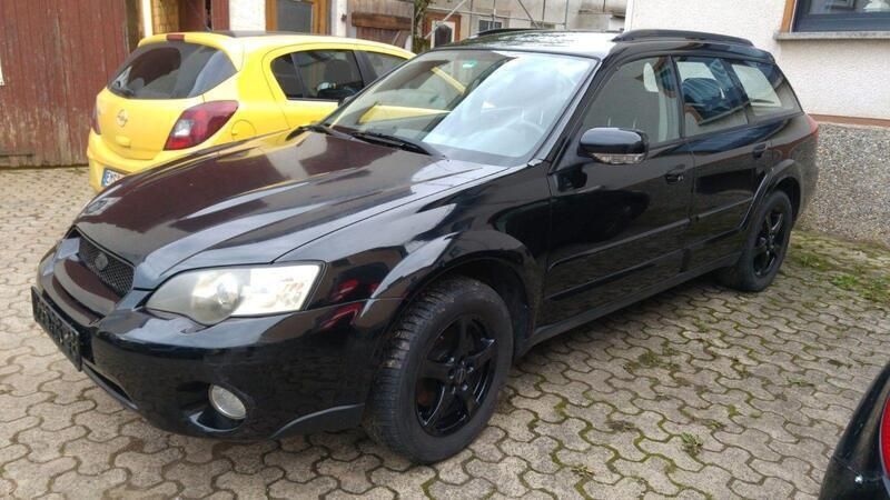 Schwarz Gebraucht 2006 Subaru Outback SUV | 1.350 € - Bild 1/4