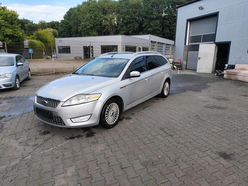 Grau Gebraucht 2010 Ford Mondeo Kombi | 3.300 € (Superpreis) - Bild 1/4