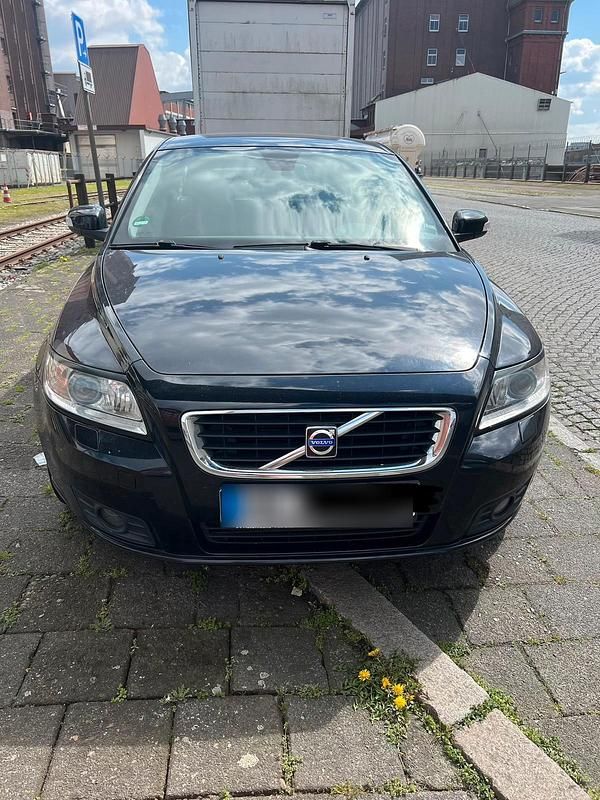 Używany Volvo V50 180 KM (132 kW) 2009 Czarny Kombi