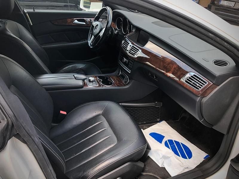 Gebraucht Mercedes CLS500 408 PS (300 kW) 2014 Weiß Coupé