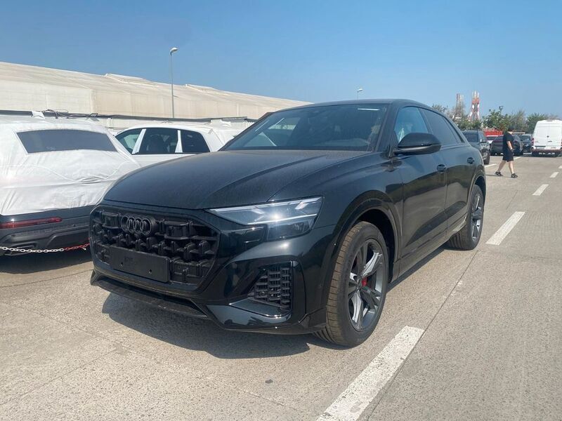 Schwarz Gebraucht 2024 Audi Q8 SUV | 72.900 € (Fairer Preis) - Bild 1/4