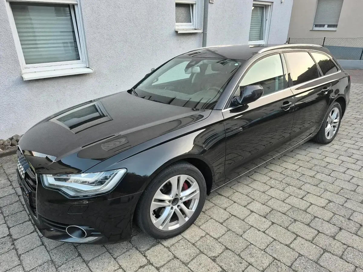 Gebraucht Audi A6 204 PS (150 kW) 2012 Schwarz Kombi