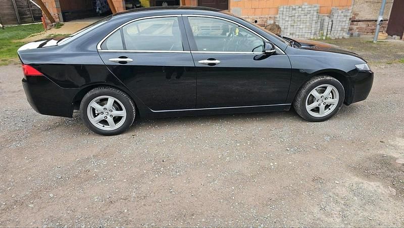 Gebraucht Honda Accord 155 PS (114 kW) 2004 Schwarz Limousine