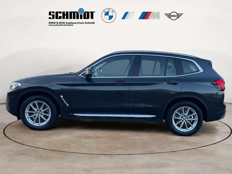 Gebraucht BMW X3 190 PS (139 kW) 2023 Sophistograu brillanteffekt SUV