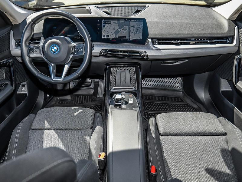 Gebraucht BMW iX1 Performance 230 kW (313 PS) 2023 Schwarz SUV