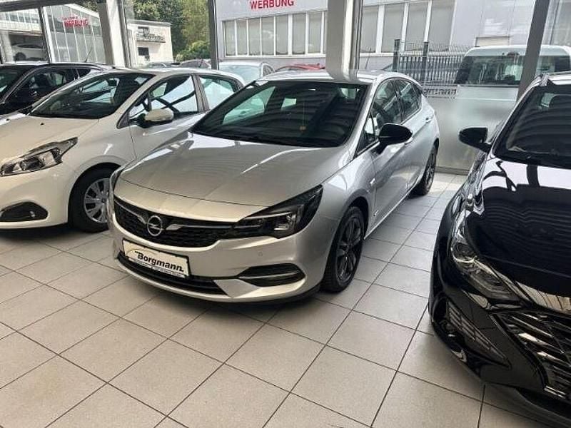 Silber Gebraucht 2021 Opel Astra Design & Tech Limousine | 14.900 € (Guter Preis) - Bild 1/4