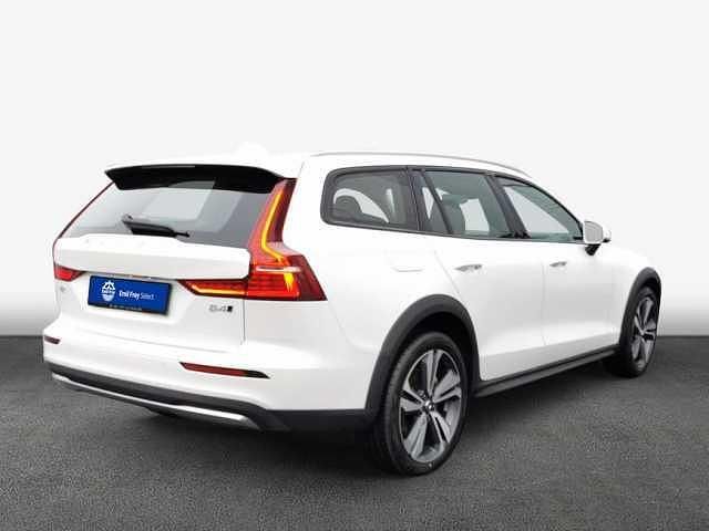 Gebraucht Volvo V60 CC 145 PS (106 kW) 2023 Kombi
