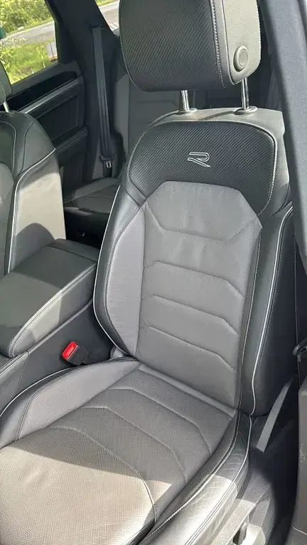 Gebraucht VW Touareg R-line 340 PS (250 kW) 2024 Grau SUV