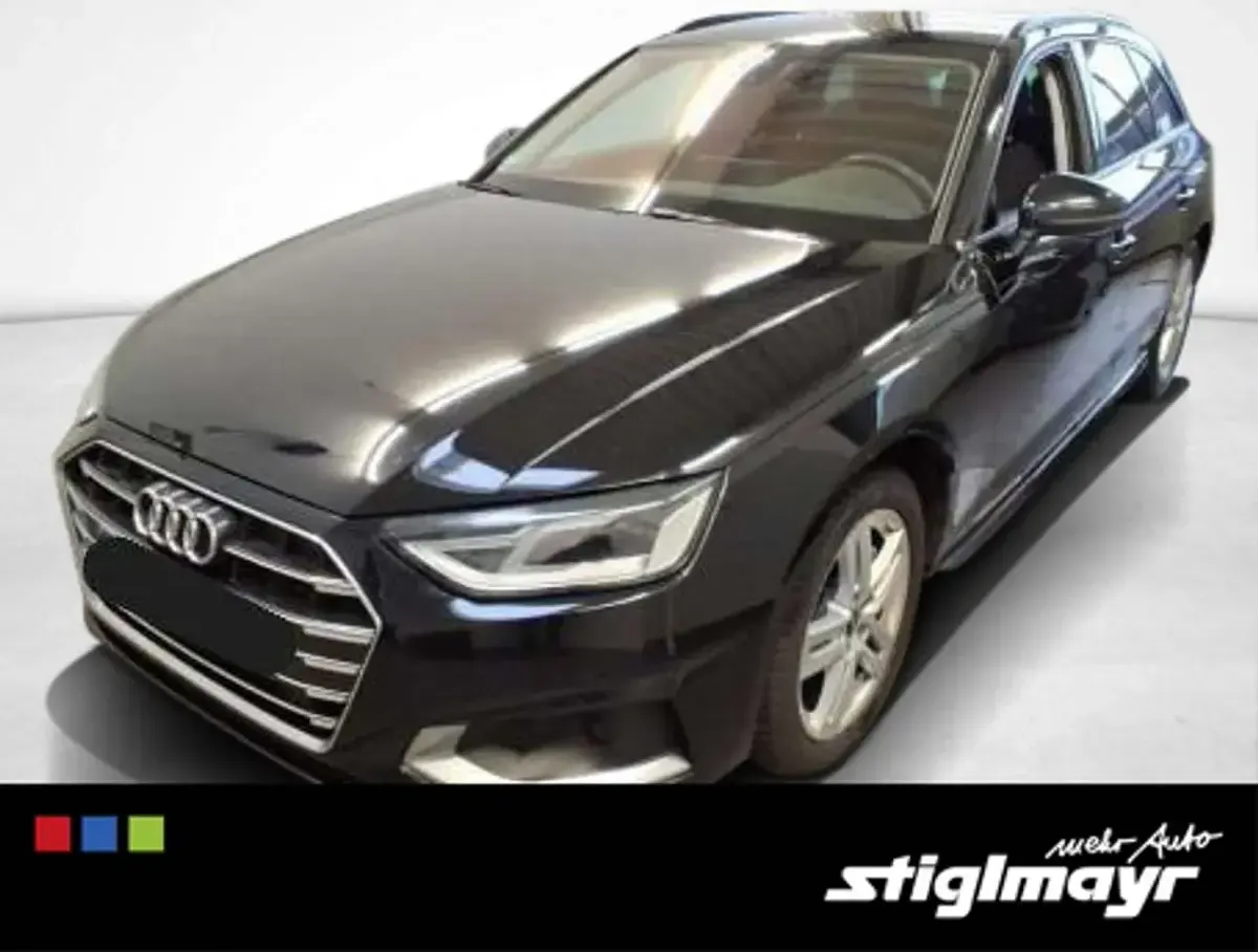 Gebraucht Audi A4 Advanced Plus 204 PS (150 kW) 2023 Brillantschwarz Kombi