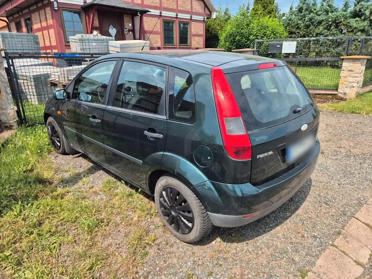 Gebraucht Ford Fiesta 60 PS (44 kW) 2003 Grün Kleinwagen