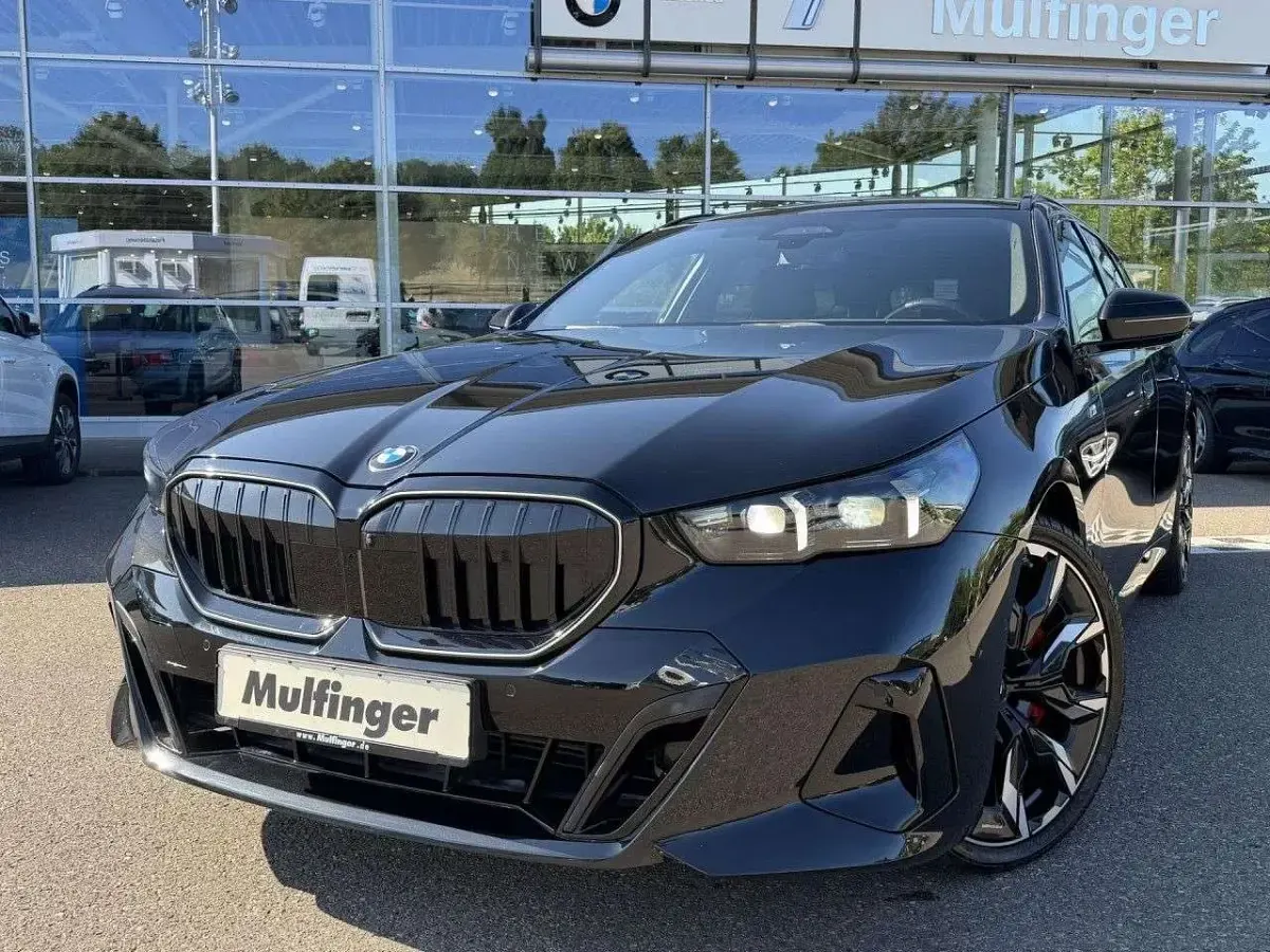 Gebraucht BMW 540 M Sport 286 PS (210 kW) 2025 Schwarz Limousine