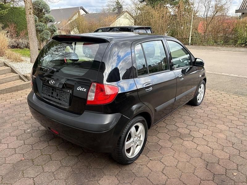 Gebraucht Hyundai Getz 97 PS (71 kW) 2010 Schwarz Kleinwagen