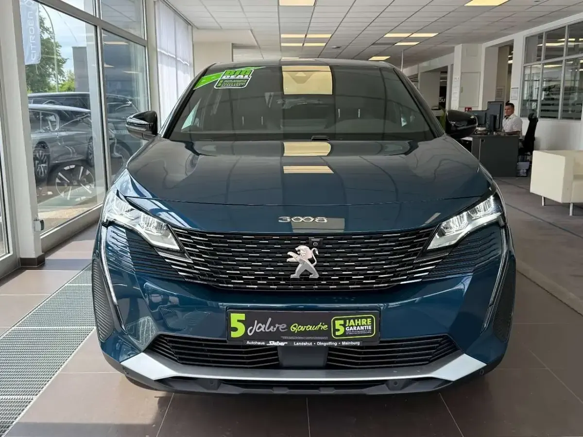 Gebraucht Peugeot 3008 Allure 131 PS (96 kW) 2024 Blau SUV