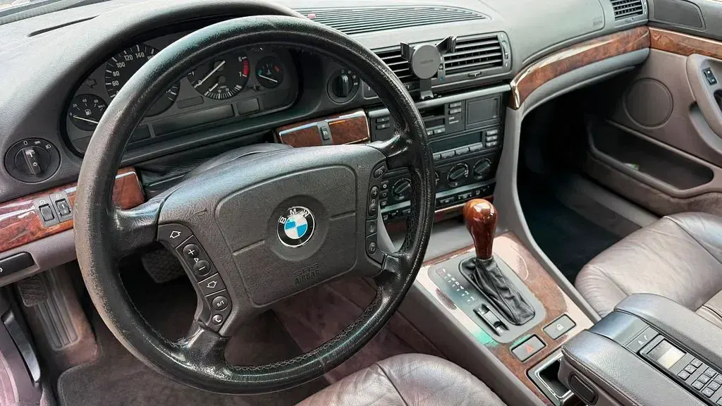 Gebraucht BMW 730 218 PS (160 kW) 1994 Violett Limousine