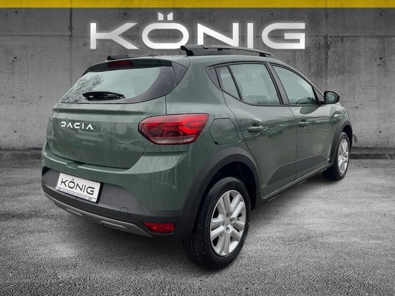 Gebraucht Dacia Sandero Expression 91 PS (66 kW) 2024 Grau Kleinwagen