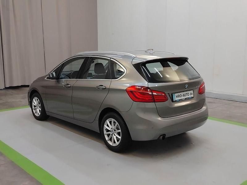 Gebraucht BMW 218 Active Tourer Advantage 136 PS (100 kW) 2017 Silber Van / Kleinbus