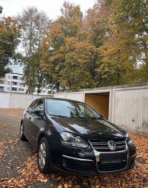 Schwarz Gebraucht 2009 VW Jetta Limousine | 3.199 € (Guter Preis) - Bild 1/4