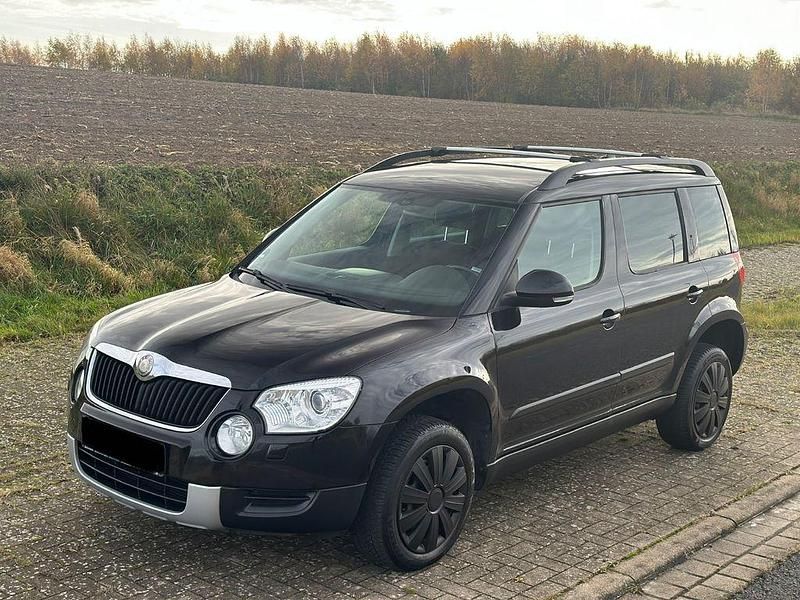 Schwarz Gebraucht 2009 Skoda Yeti SUV | 3.800 € (Fairer Preis) - Bild 1/4