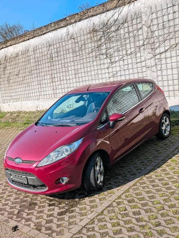 Gebraucht Ford Fiesta 2010 Rot Kleinwagen