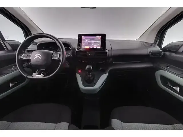 Gebraucht Citroën Berlingo Feel 131 PS (96 kW) 2020 Grau Van / Kleinbus