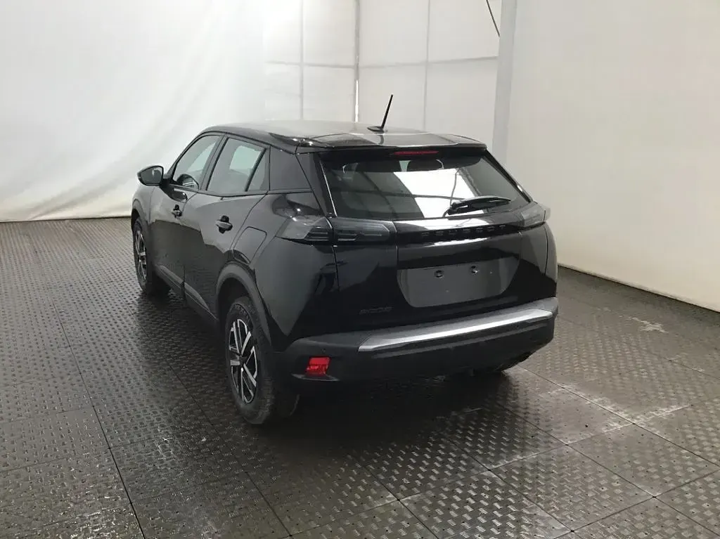 Gebraucht Peugeot 2008 Active 101 PS (74 kW) 2024 SUV