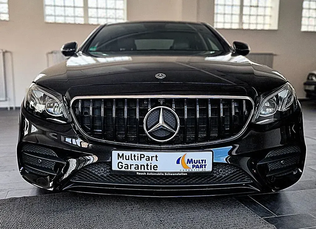 Gebraucht Mercedes E350 AMG 286 PS (210 kW) 2019 Schwarz Limousine