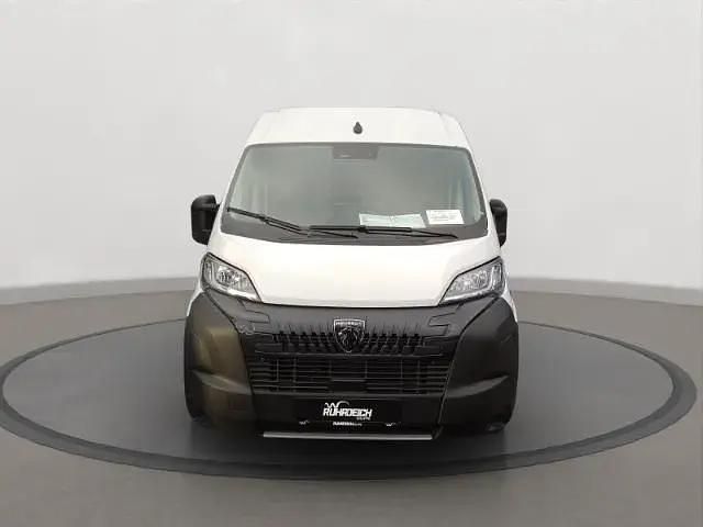 Neu Peugeot Boxer 103 PS (75 kW) 2025 Weiß Van