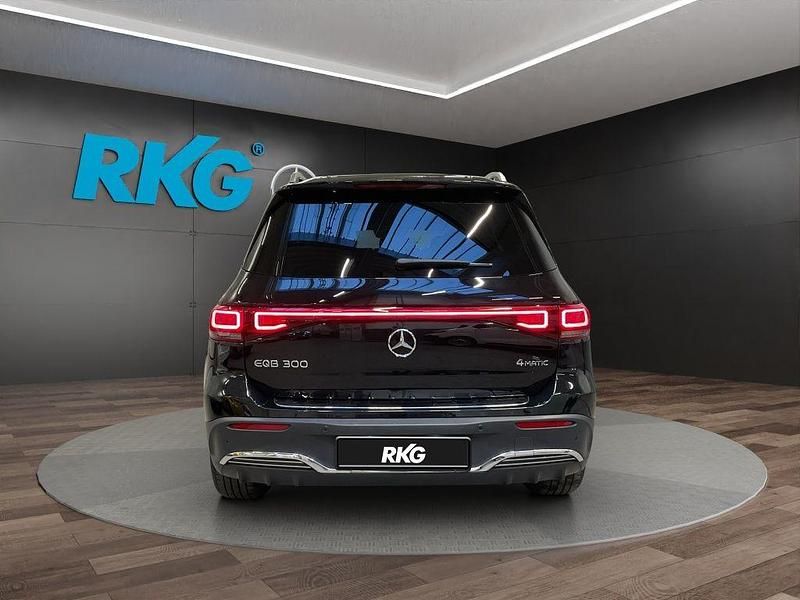 Gebraucht Mercedes EQB300 AMG 167 kW (228 PS) 2022 Schwarz SUV
