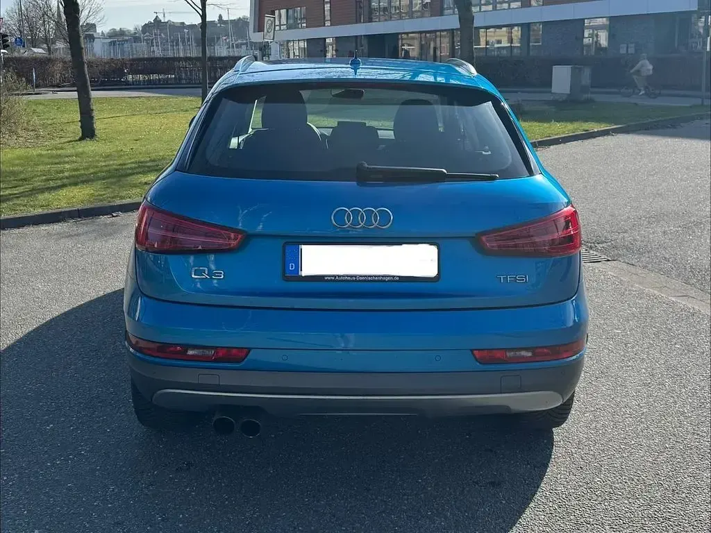 Gebraucht Audi Q3 Design 150 PS (110 kW) 2015 Blau SUV