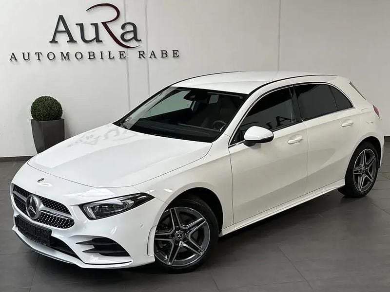 Polarweiß Gebraucht 2022 Mercedes A250 AMG line Limousine | 26.749 € (Guter Preis) - Bild 1/4
