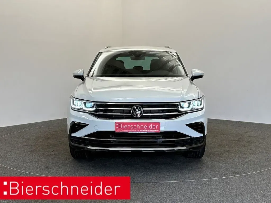 Gebraucht VW Tiguan Elegance 190 PS (139 kW) 2024 Weiss SUV