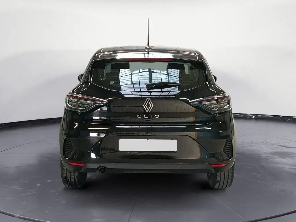 Używany Renault Clio V Evolution 102 KM (75 kW) 2025 Czarny Sedan/Limuzyna