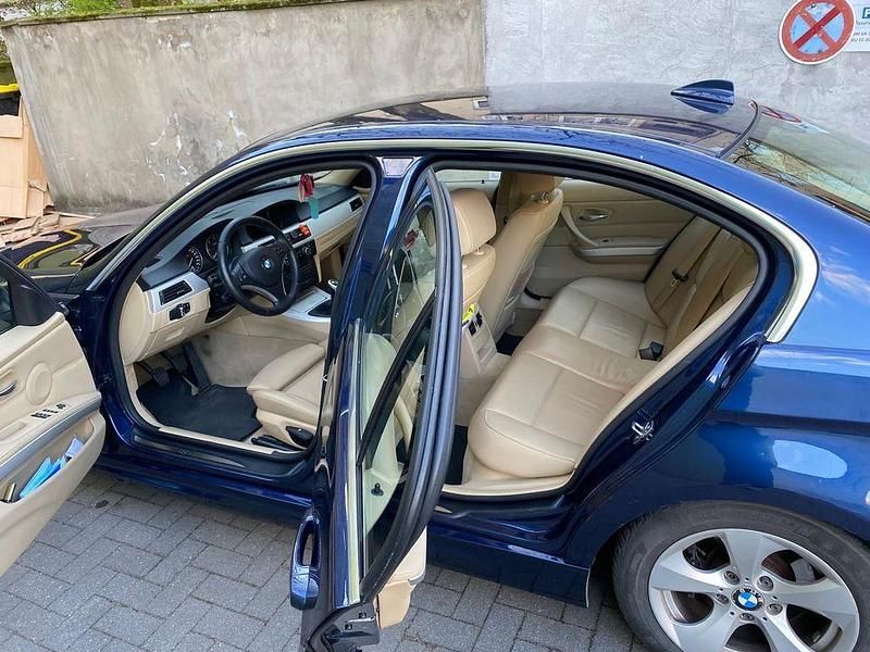 Gebraucht BMW 320 Efficient Dynamics 163 PS (119 kW) 2011 Blau Limousine