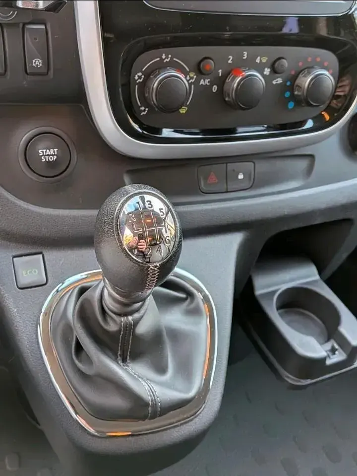 Gebraucht Renault Trafic 145 PS (106 kW) 2019 Schwarz Van / Kleinbus