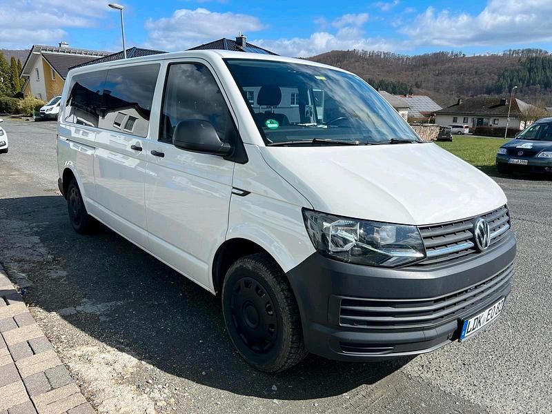 Gebraucht VW Transporter 150 PS (110 kW) 2019 Weiß Van