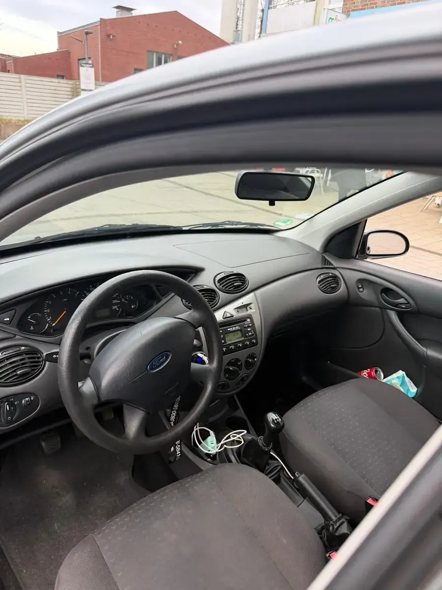 Usata Ford Focus 2003 Argento Utilitaria