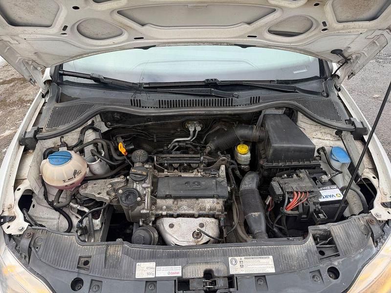 Gebraucht Seat Ibiza SC 60 PS (44 kW) 2011 Weiß Kleinwagen