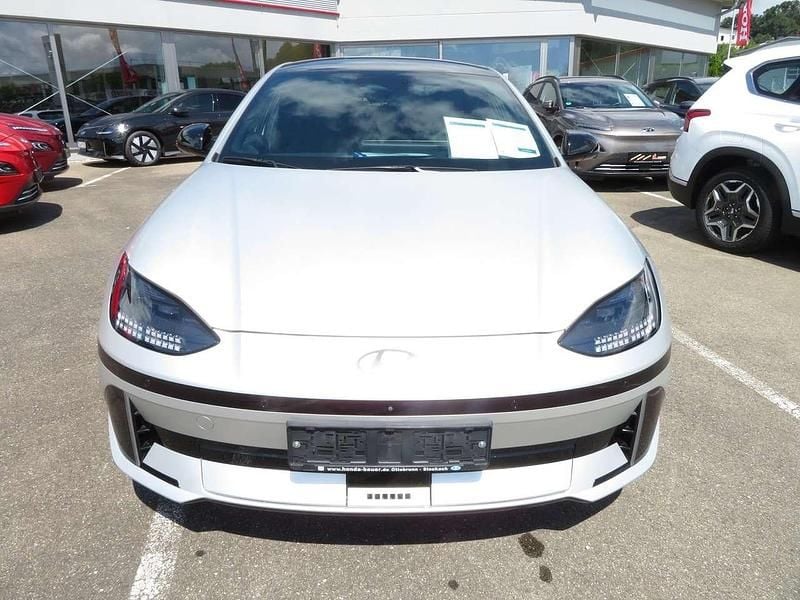 Neu Hyundai Ioniq 6 239 kW (325 PS) 2025 Gravity gold matt Limousine
