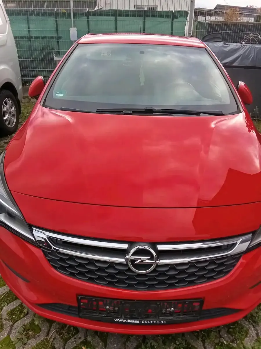 Gebraucht Opel Astra 105 PS (77 kW) 2018 Rot Limousine