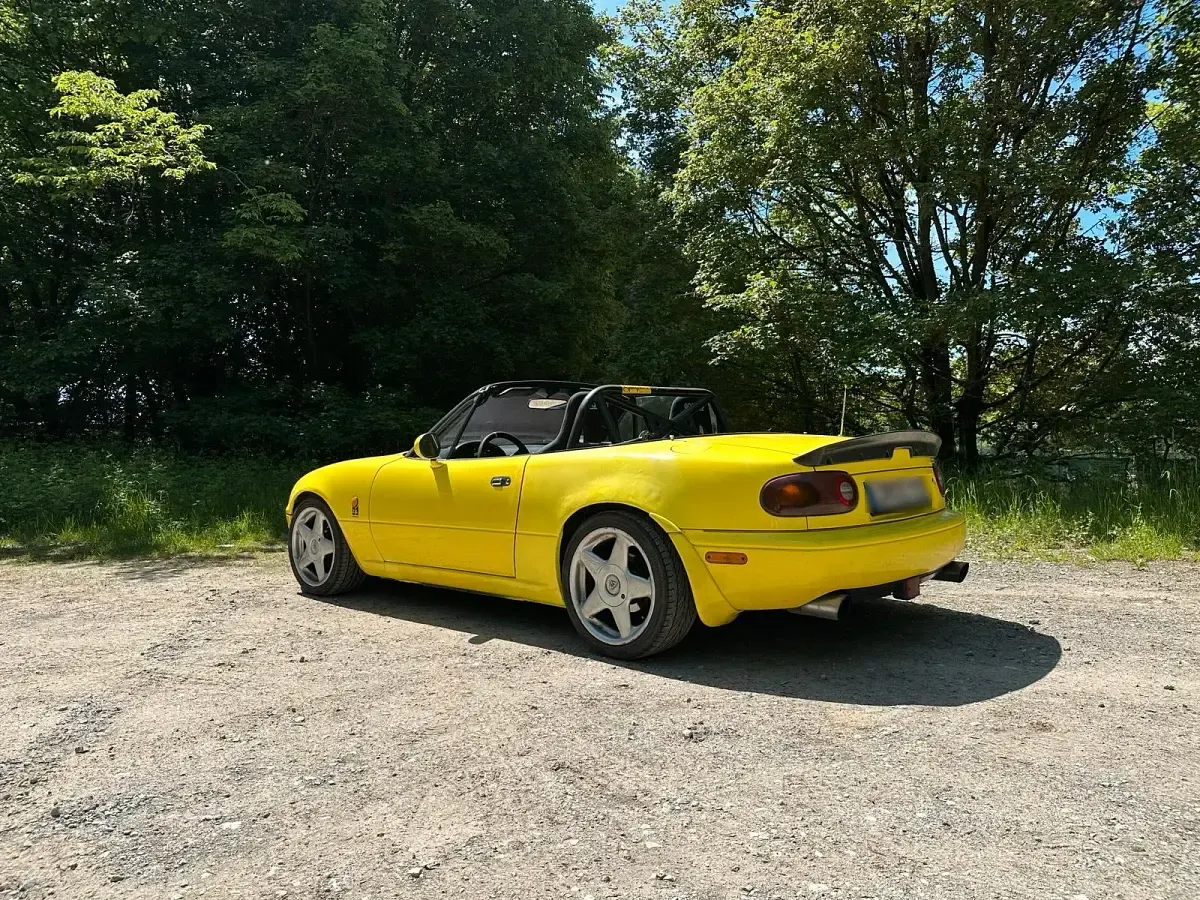 Gebraucht Mazda MX5 115 PS (84 kW) 1994 Gelb Cabrio