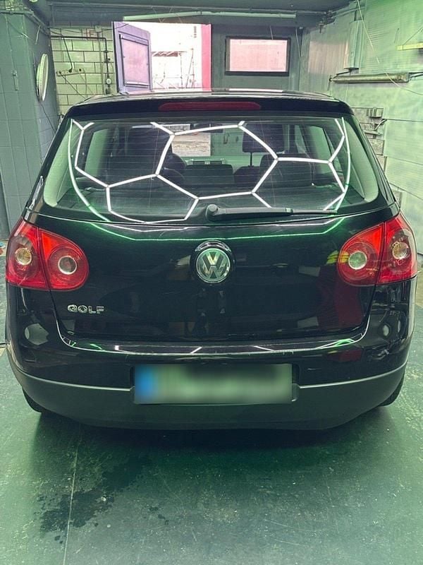 Gebraucht VW Golf V 75 PS (55 kW) 2004 Schwarz Kleinwagen