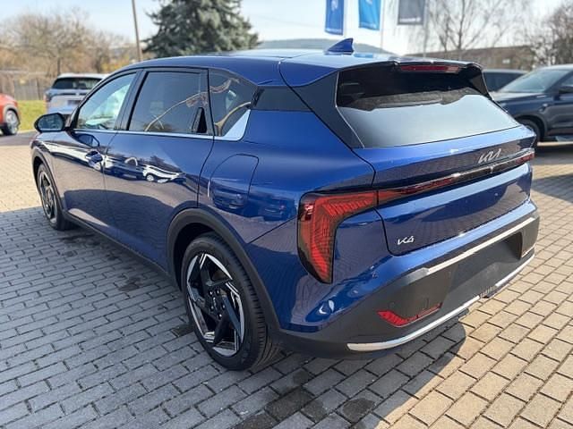 Neu Kia K4 Platinum 150 PS (110 kW) 2026 Blau metallic