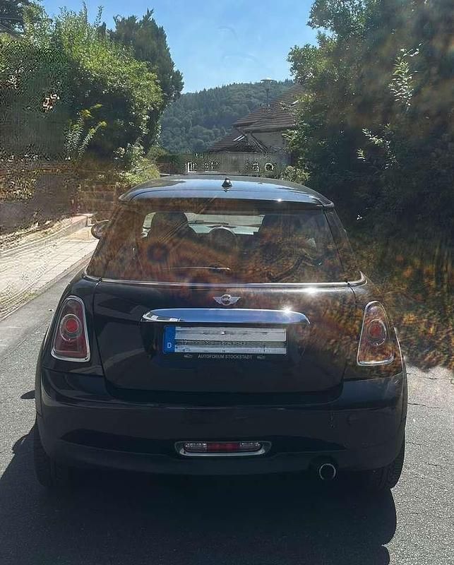 Gebraucht Mini ONE 75 PS (55 kW) 2012 Schwarz Kleinwagen