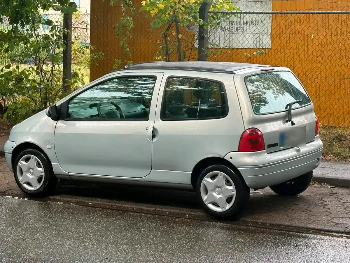 Gebraucht Renault Twingo 58 PS (42 kW) 2005 Silber Kleinwagen