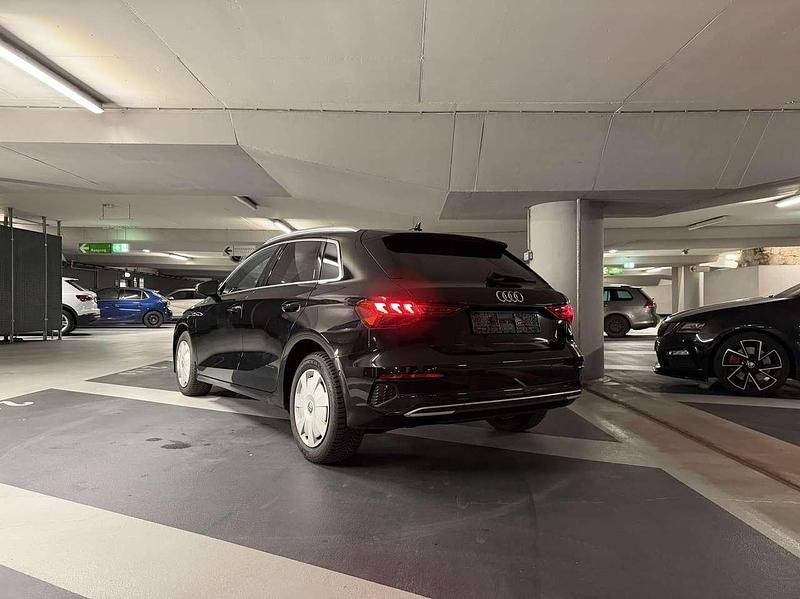 Gebraucht Audi A3 e-tron Advanced 150 PS (110 kW) 2021 Schwarz Kleinwagen