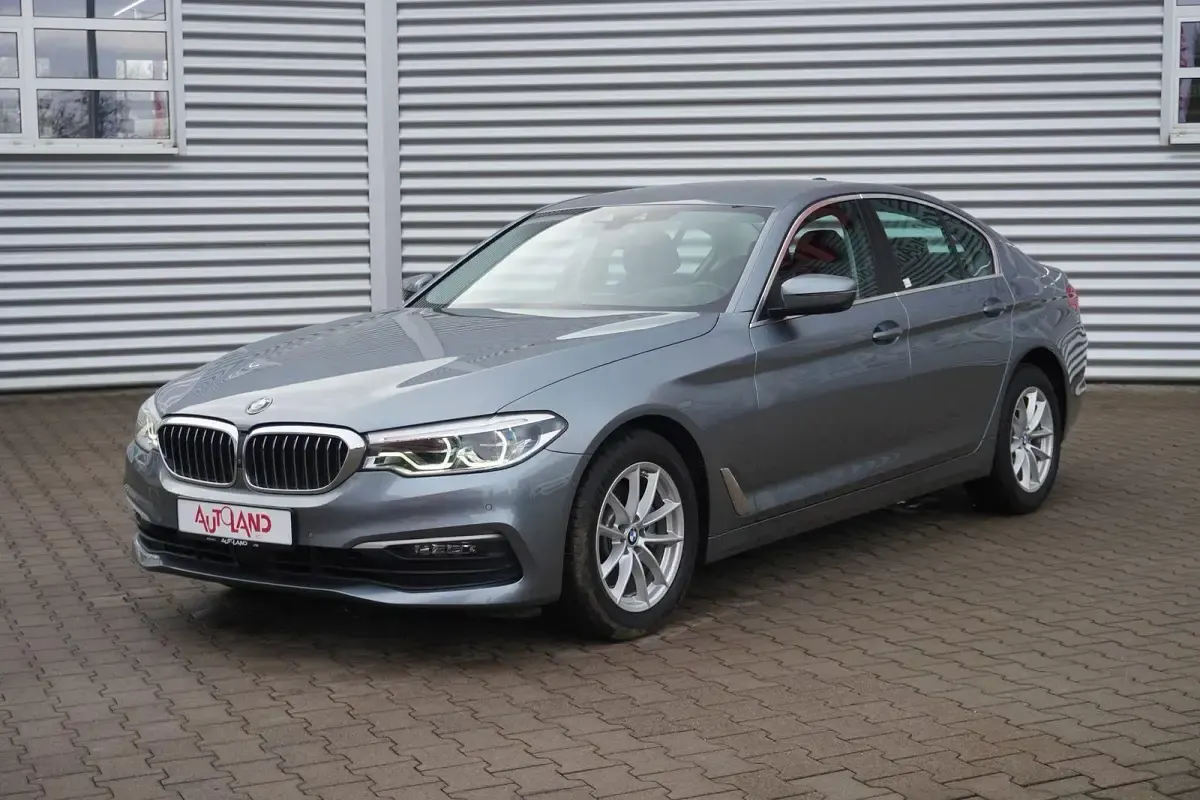 Używany BMW 520 190 KM (139 kW) 2020 Szary Sedan/Limuzyna