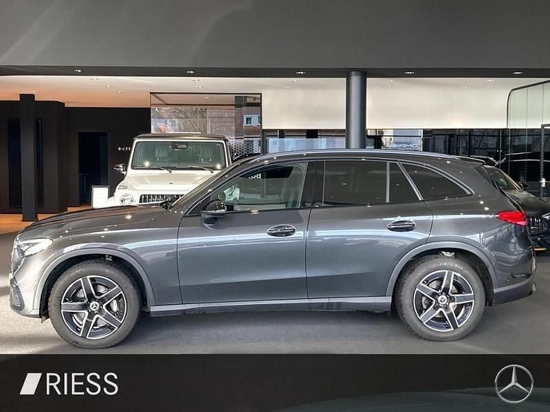 Gebraucht Mercedes GLC220 AMG 197 PS (144 kW) 2025 Metalliclack graphitgrau SUV